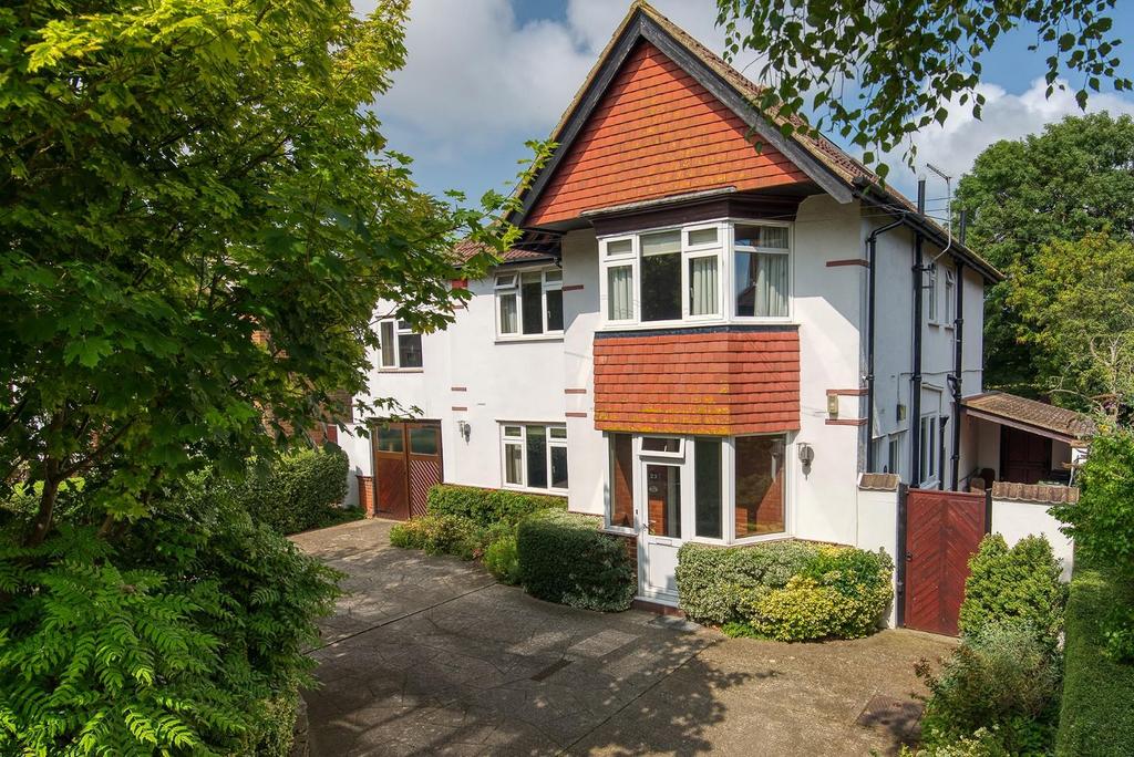 Grange Road, Broadstairs 4 bed detached house £650,000