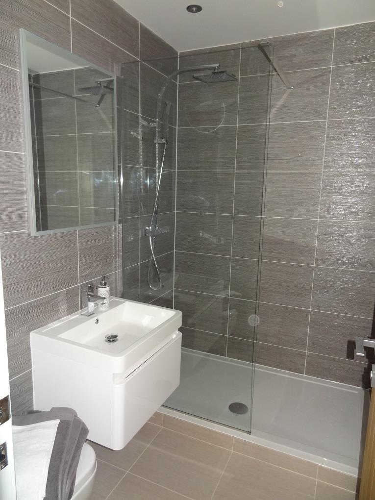 En suite bathroom