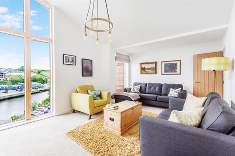 15 Baltic Way, Totnes, TQ9 5WY