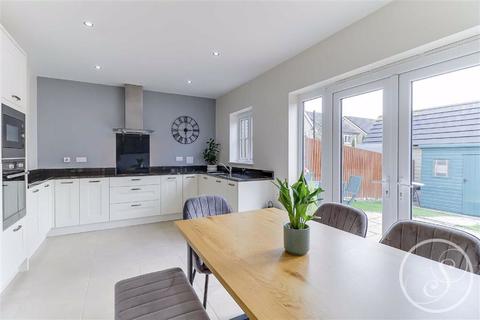 88 Bletchley Road, Horsforth, Leeds, LS18 4FG
