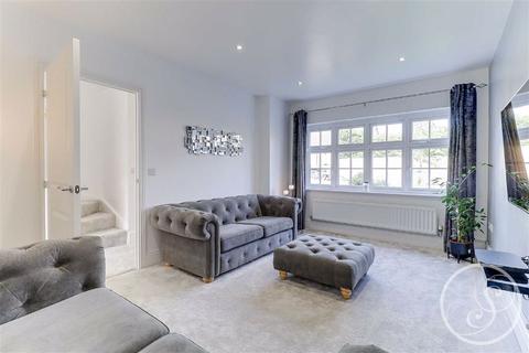 88 Bletchley Road, Horsforth, Leeds, LS18 4FG