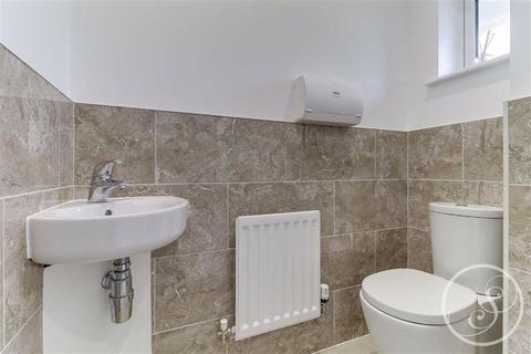 88 Bletchley Road, Horsforth, Leeds, LS18 4FG
