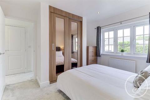 88 Bletchley Road, Horsforth, Leeds, LS18 4FG