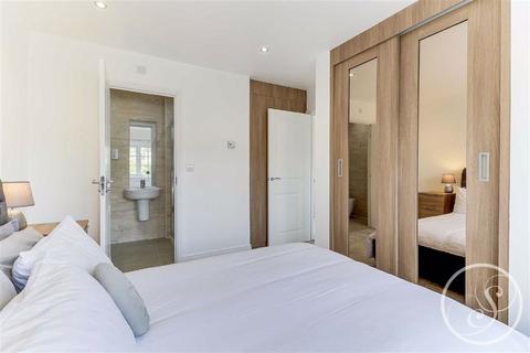 88 Bletchley Road, Horsforth, Leeds, LS18 4FG