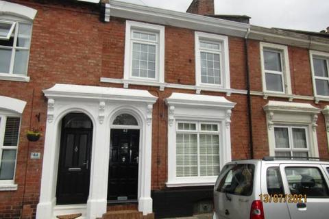 2 bedroom terraced house to rent - The Mounts, NN1