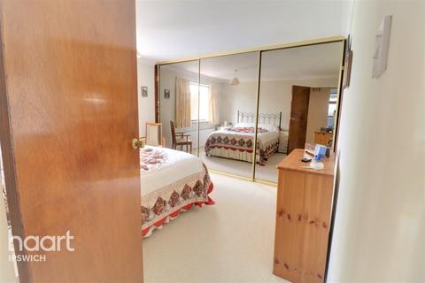 5 Newlands, Elmsett, Ipswich, IP7 6NZ