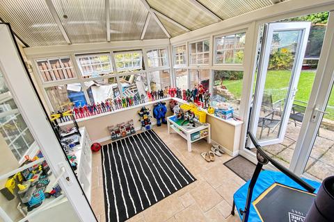 27 Elm Tree Gardens, Peterlee, SR8 5SD