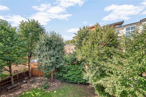 9 Henley Drive, London, SE1 3AP
