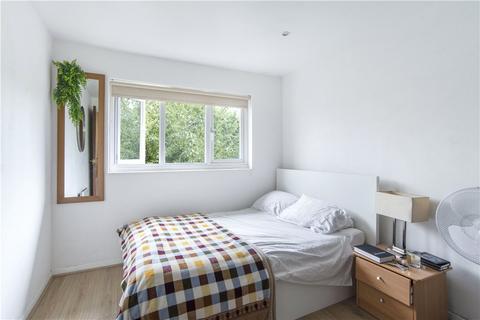 9 Henley Drive, London, SE1 3AP