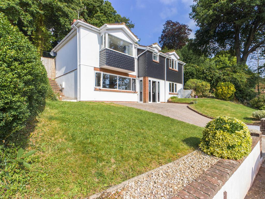 Cecil Avenue, Preston, Paignton 4 bed detached house £500,000