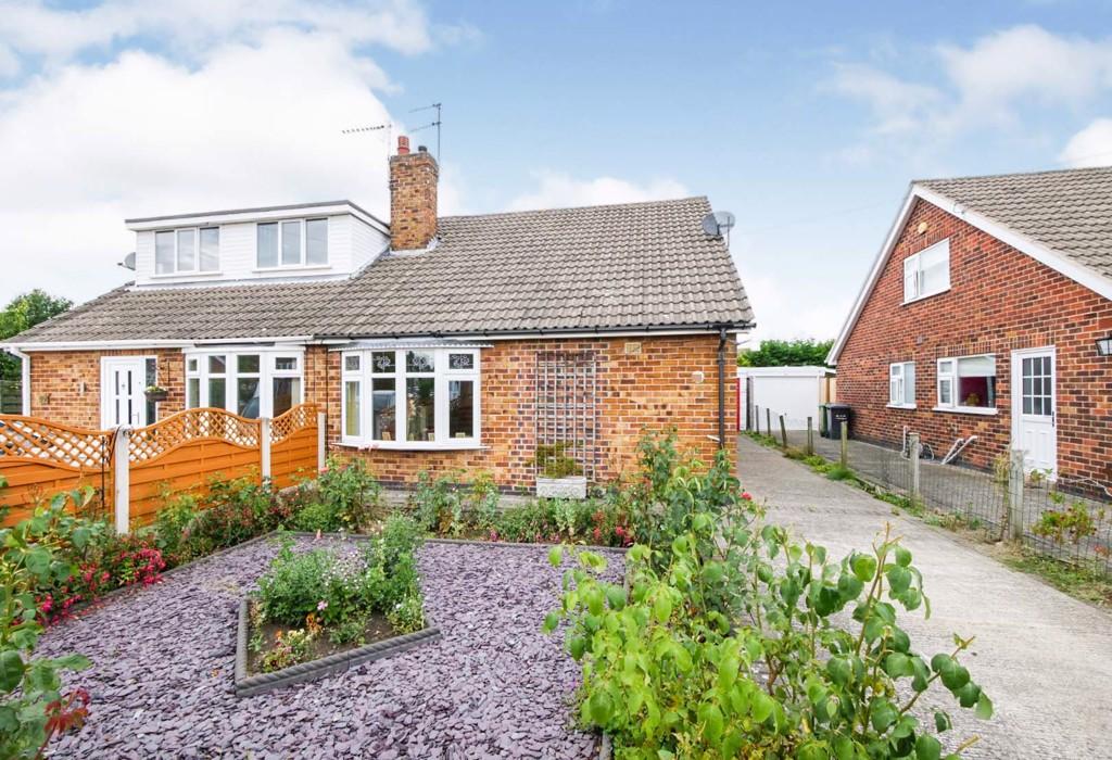 Cherry Wood Crescent, Fulford, York... 2 bed bungalow £260,000