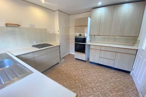3 bedroom bungalow to rent, Moorfield, Edgworth, Bolton, BL7 0DH