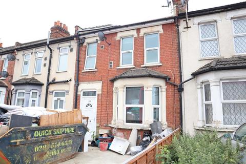 144 Kingsley Road, Hounslow, TW3 4AD