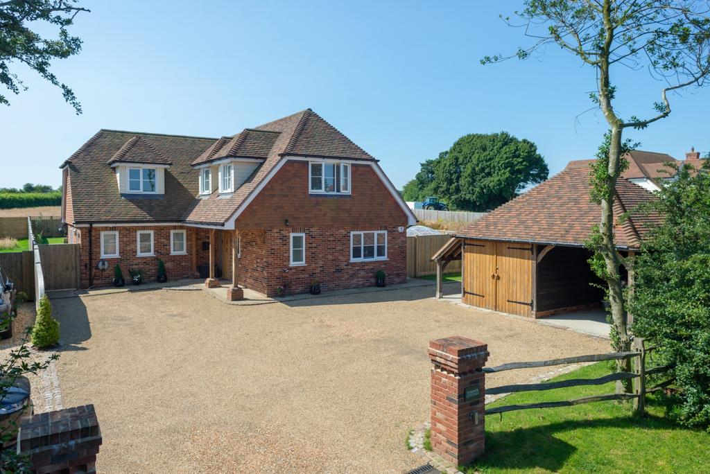 Canterbury Road, Challock 4 bed detached house £800,000