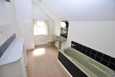 11 Waterside, Burton-on-trent, DE15 9HE