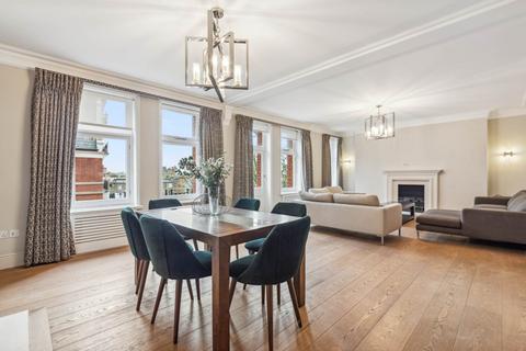 4 bedroom apartment to rent, Iverna Court, Kensington W8