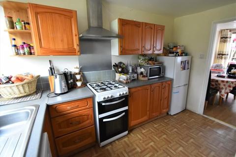 8 Arnheim Close, Southampton, SO16 6LS
