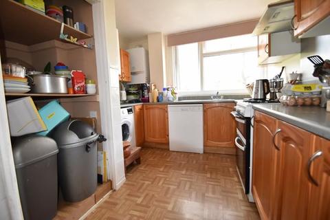 8 Arnheim Close, Southampton, SO16 6LS