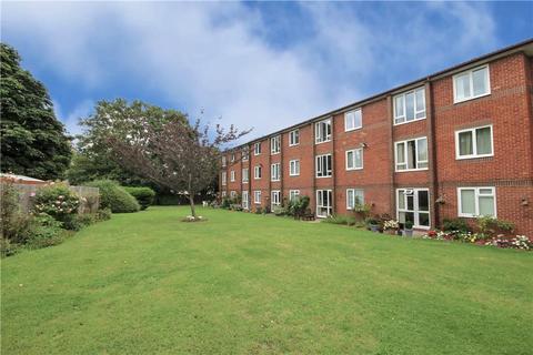 1 bedroom apartment for sale - Manor Farm Court, Egham, Surrey, TW20