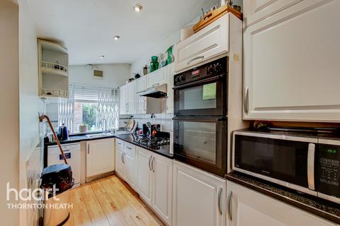 42 Kynaston Road, Thornton Heath, CR7 7AY