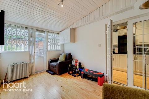 42 Kynaston Road, Thornton Heath, CR7 7AY