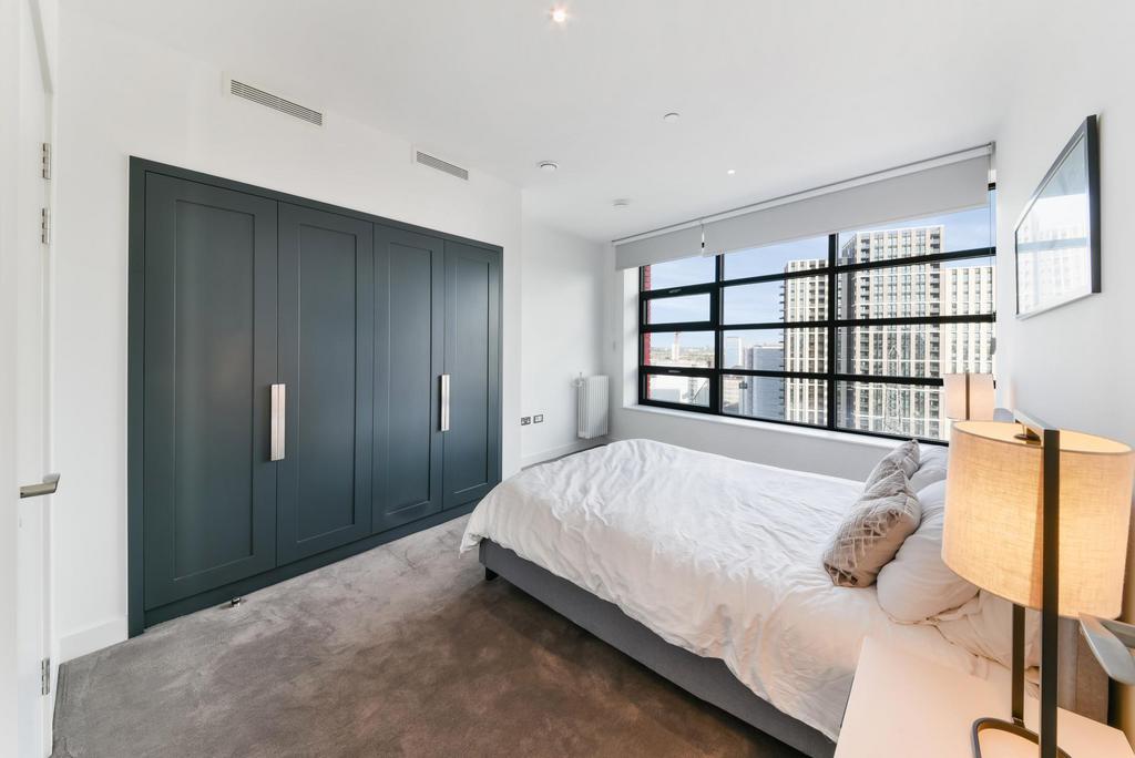 Apartment in London - View 5