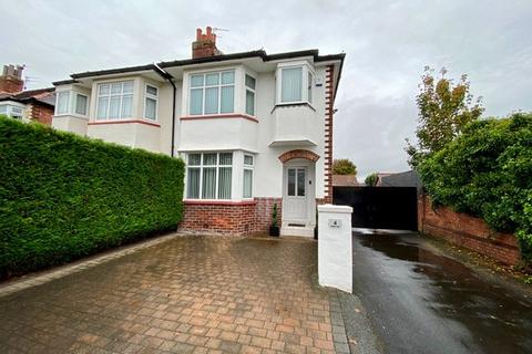 3 bedroom semi-detached house for sale - Arundel Road, Southport, Merseyside, PR8 3DQ
