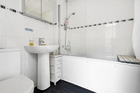 1a Acacia Road, Hampton, TW12 3DP