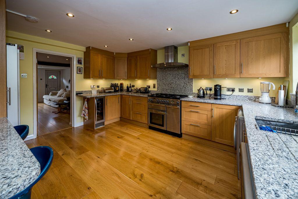 Kitchen / Breakfast Room