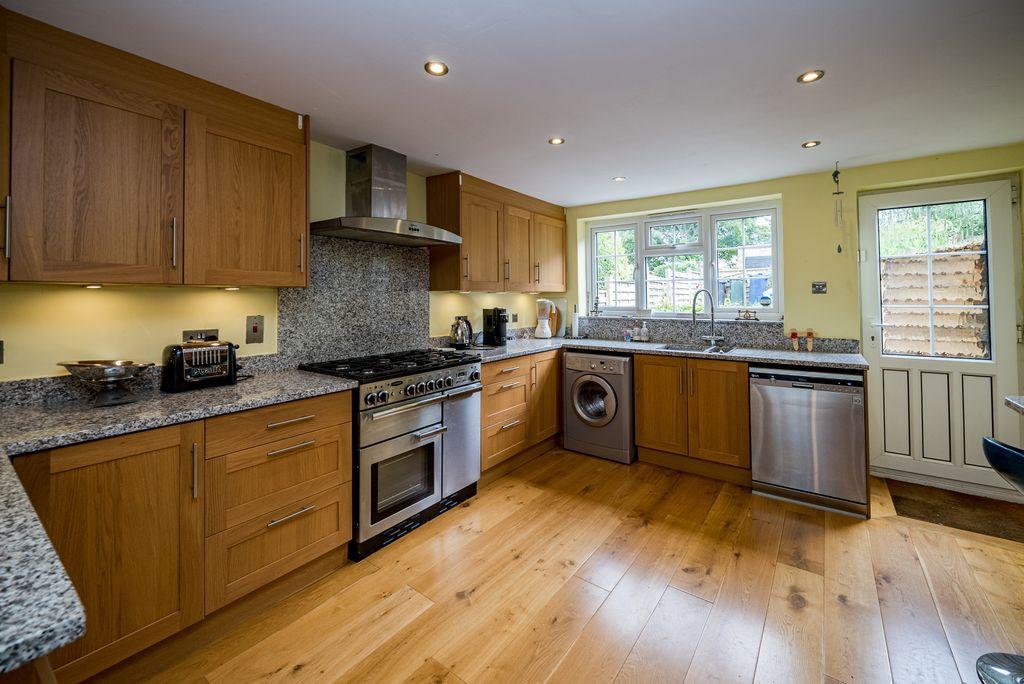 Kitchen / Breakfast Room