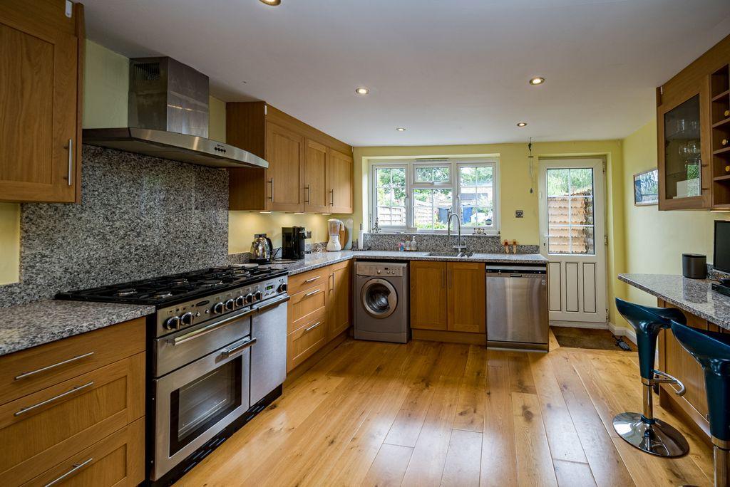 Kitchen / Breakfast Room