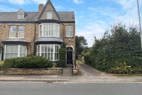 5 bedroom end of terrace house for sale - Barmby Road, Pocklington, York, East Riding of Yorkshire