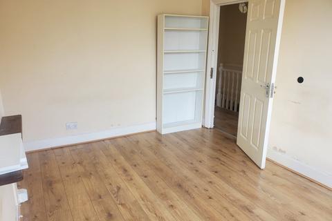 2 bedroom flat to rent, Browning Road, London, E12