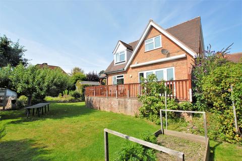 5 Elm Gardens, Hythe, CT21 5LY