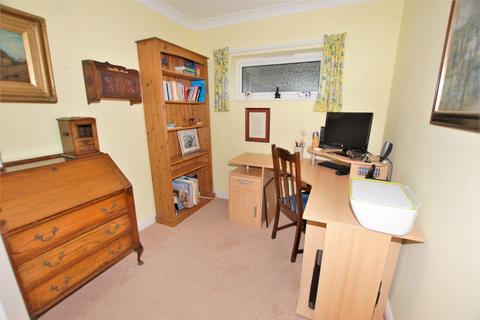 5 Elm Gardens, Hythe, CT21 5LY
