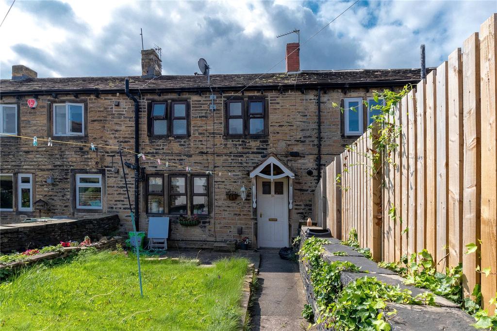 Town Road, Kirkheaton, Huddersfield, HD5 2 bed terraced house £130,000