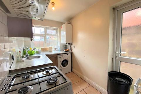 2 bedroom end of terrace house for sale - Cromwell Road, Hayes, Middlesex, UB3 2PS