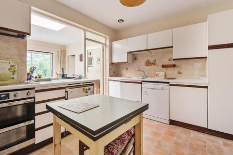 Greenways Lark Rise, East Horsley, Leatherhead, KT24 6TN