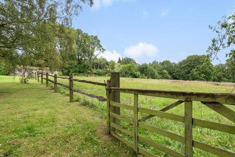 Greenways Lark Rise, East Horsley, Leatherhead, KT24 6TN