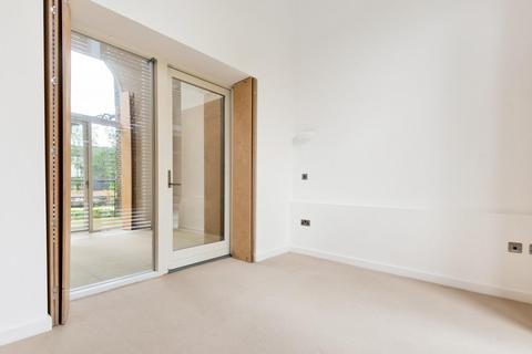 32 Ashmore Road, London, SE18 4BY