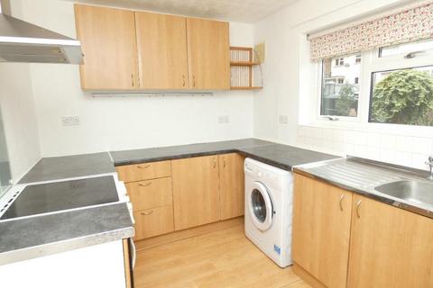 3 bedroom terraced house to rent, Cholwell Road, Stevenage, SG2