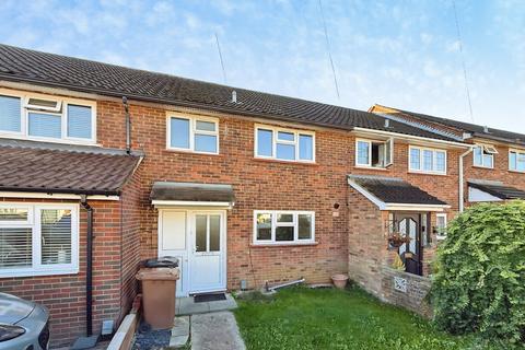 3 bedroom terraced house to rent, Cholwell Road, Stevenage, SG2