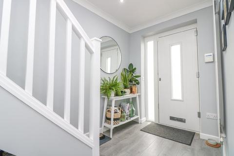 155 Squirrels Heath Road, Romford, RM3 0NS