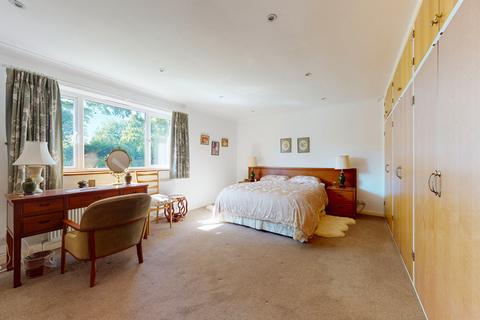 3 Cobden Lane, Haslemere, GU27 2HP