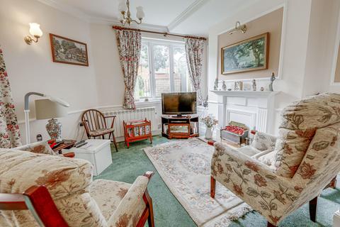 23 Bushell Drive, Solihull, B91 2QU