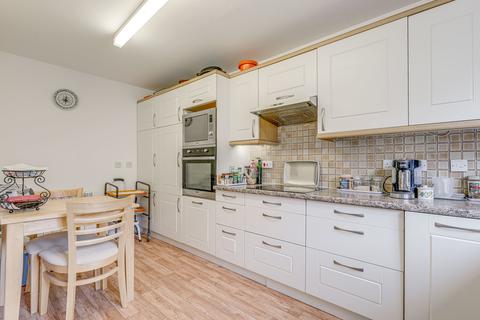 23 Bushell Drive, Solihull, B91 2QU