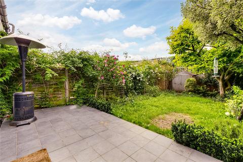 4 bedroom terraced house to rent, Sulivan Road, London