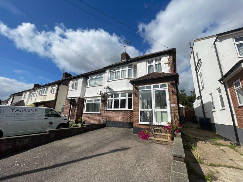 Brook Avenue, Edgware 4 bed semidetached house £630,000