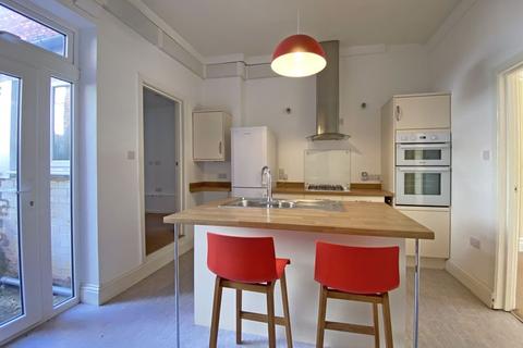 Flat 1, 17 Blackall Road, Exeter, EX4 4HE