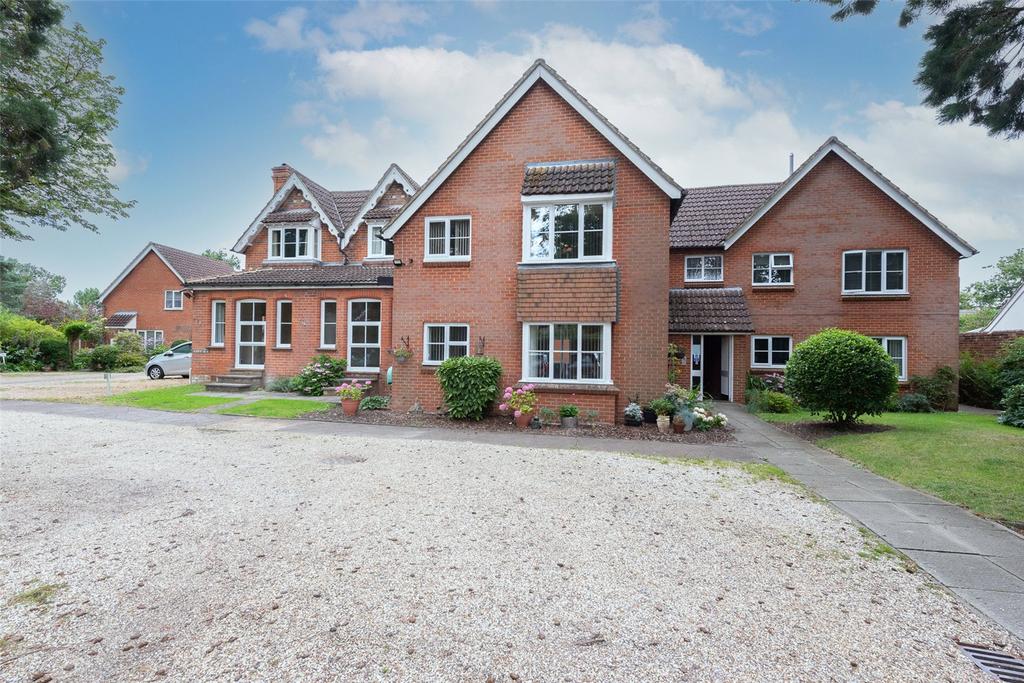 Glenapp Grange, Mortimer Common... 1 bed apartment £180,000